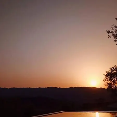 Privatunterkunft Casa Nova Velha