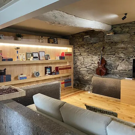 Privatunterkunft Casa Nova Velha