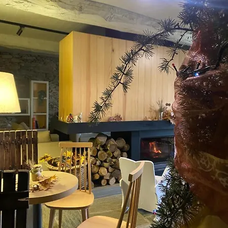 Privatunterkunft Casa Nova Velha