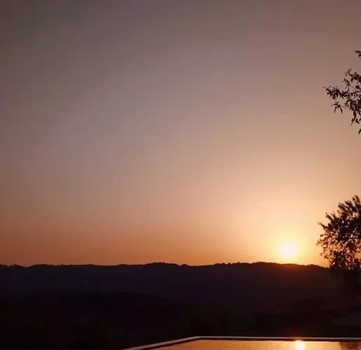 Homestay Casa Nova Velha