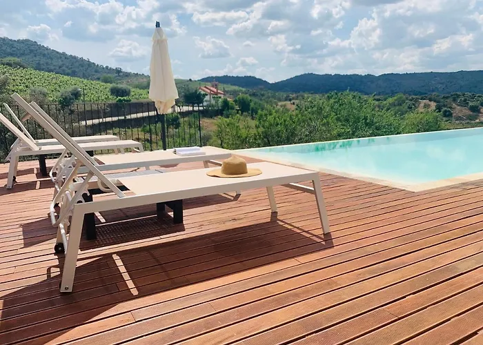 Homestay Casa Nova Velha Seixas (Vila Nova de Foz Coa)